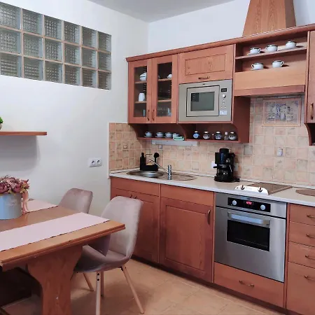 Riell Apartman