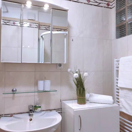 Apartamento Riell Apartman Hévíz